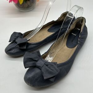 BareTraps navy blue bow Leather ballet flats Size 10 BFL6329